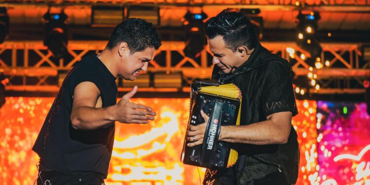 Elder Dayán y Carlos Rueda inician su gira con exitosas presentaciones