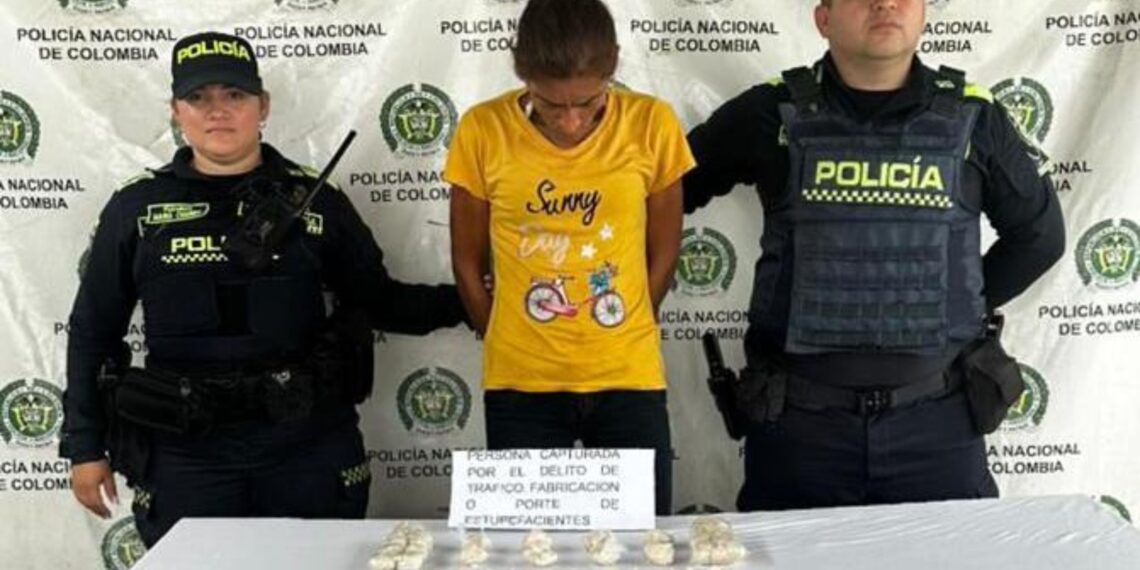 Capturan a mujer por tráfico de estupefacientes en Maicao: tenía 480 dosis de base de coca