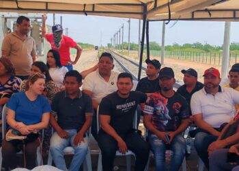 Protesta en Uribia se extiende con bloqueos y reclamos por inseguridad y deficiencias en el servicio eléctrico