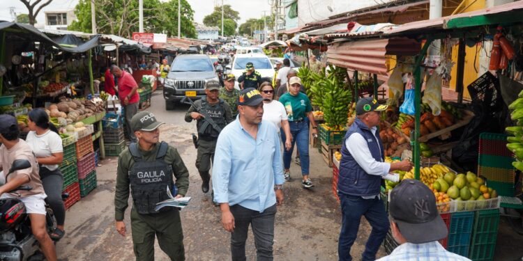 Fuerza pública despliega operativo en zonas comerciales de Riohacha: dos personas fueron capturadas