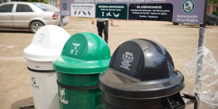 Instalan 450 puntos ecológicos para promover cultura ambiental en La Guajira