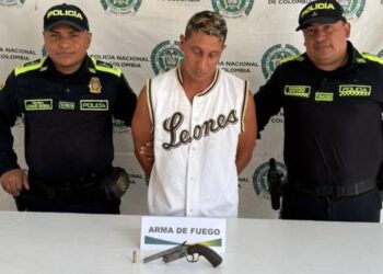 Capturan en Fonseca a hombre que portaba arma de fuego artesanal y habría amenazado a un ciudadano