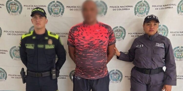Capturan en Distracción a hombre requerido por violencia intrafamiliar agravada