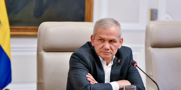 Fiscalía solicita reactivar circular roja de Interpol contra Carlos Ramón González