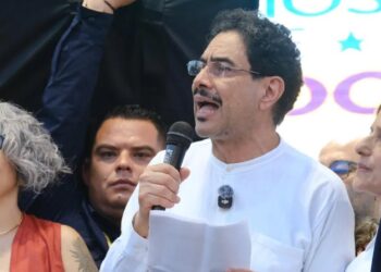 Iván Cepeda reta a Paloma Valencia y Abelardo De La Espriella a debatir propuestas de fondo