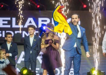 El outsider sacará más votos que Cepeda