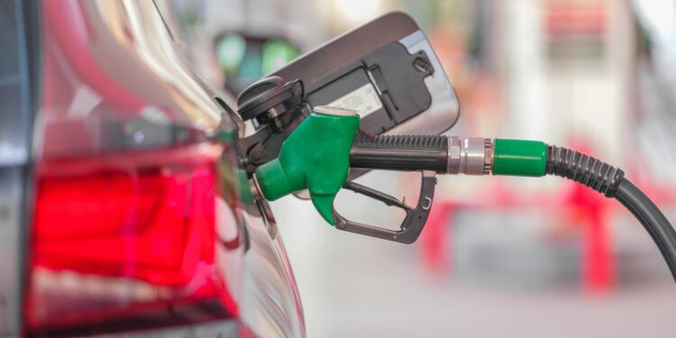 Entra en vigencia aumento en gasolina y diésel en Colombia: precios registran nueva alza