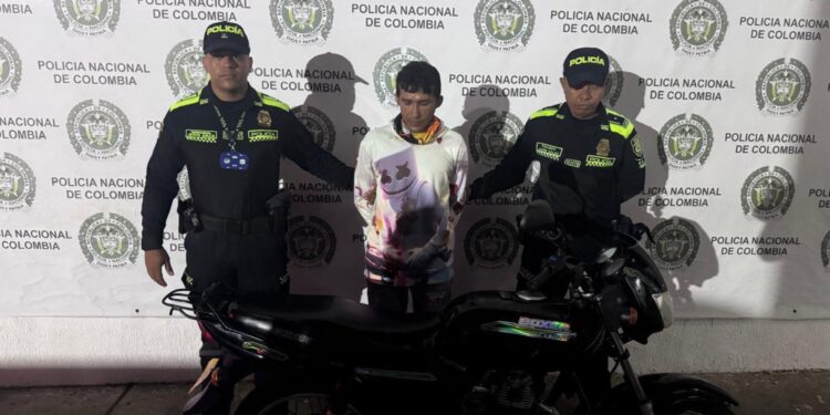Capturan a un hombre por receptación y recuperan motocicleta reportada como hurtada en Riohacha