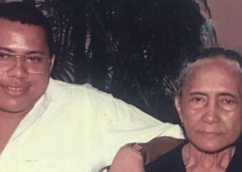 Madre… presente en mis cortos días y en mis largas noches