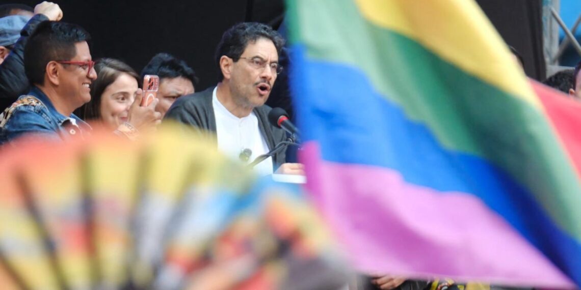 Iván Cepeda plantea reformas para ampliar derechos de población LGBTIQ+