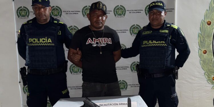 Operativo policial en Uribia dejó un capturado por porte ilegal de arma de fuego