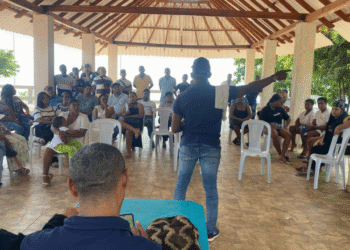 Habitantes de Punta de los Remedios exigen soluciones ante constantes fallas en el servicio eléctrico