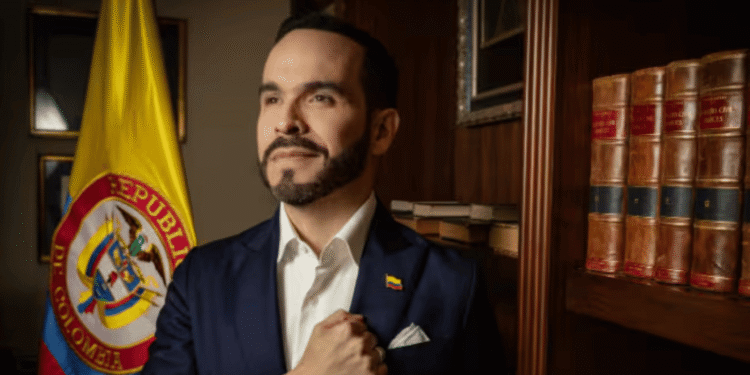 De la Espriella arremete contra Petro tras atentado en Riohacha y promete mano dura contra grupos armados