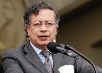 Comisión de Acusación abrió investigación contra Petro por presunta participación en política