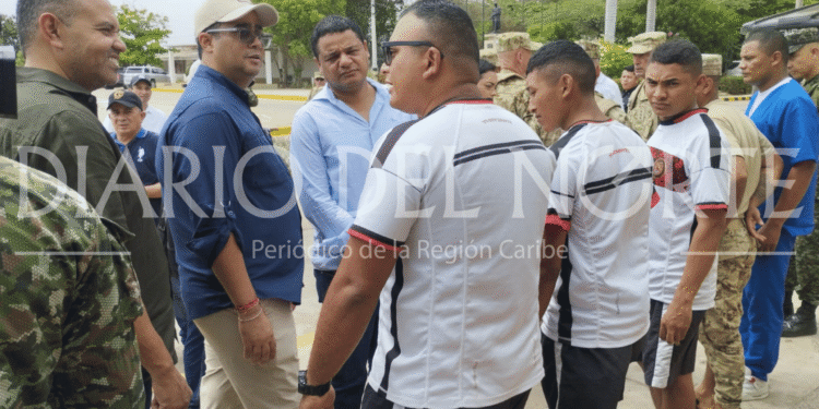 Gobernador Jairo Aguilar confirma que cuatro explosivos detonaron en atentado contra el Batallón Cartagena en Riohacha