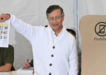 MOE se pronuncia tras divulgación pública del voto de Petro y Benedetti