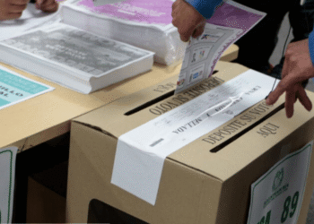 Cierran las urnas y avanza el preconteo de las elecciones presidenciales
