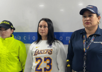 Alias ‘Pelirroja’, una de las más buscadas de Colombia, fue expulsada de Chile y capturada en Bogotá