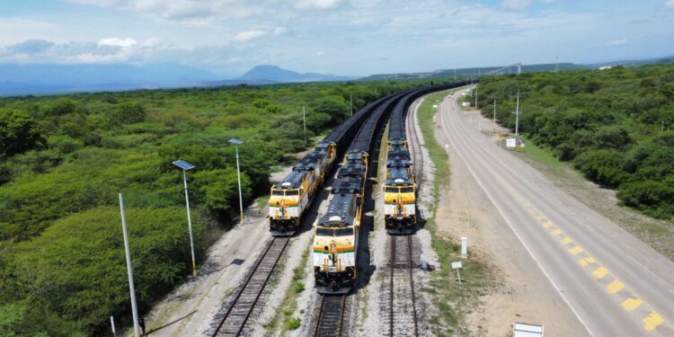Cerrejón rechaza bloqueos a la línea férrea y advierte afectaciones a su operación en La Guajira