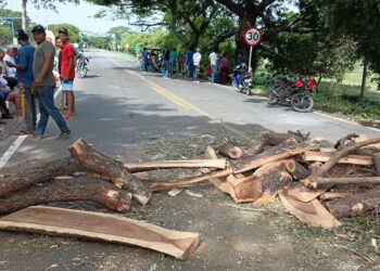 Municipios del sur de La Guajira se suman a protestas por reiterados cortes de energía