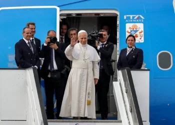 Cuando el papa ordena, Emmaus debe obedecer