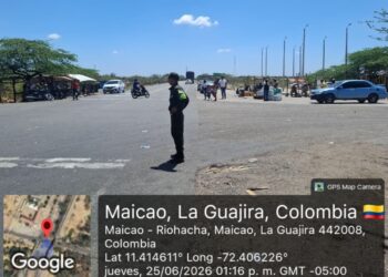 Levantan bloqueos en la vía Maicao–Riohacha tras acuerdos entre transportadores y autoridades
