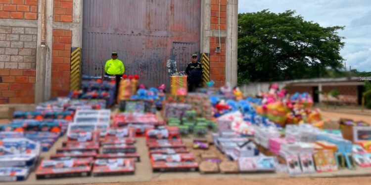 Incautan más de 2.200 juguetes de contrabando en Valledupar: hallaron 606 réplicas de armas
