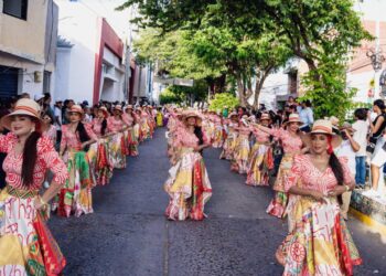 Más de 50 comparsas llenarán de tradición y folclor las calles de Riohacha en la apertura del Festival Francisco el Hombre