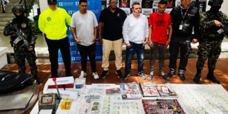 Judicializan a cuatro presuntos integrantes de red dedicada a falsificar documentos en Santa Marta