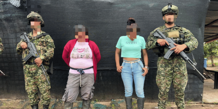 Capturan a mujer señalada de reclutar menores para disidencias en Amazonas
