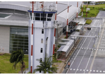 Aeropuerto de Popayán retoma operaciones tras evaluación por actividad del volcán Puracé