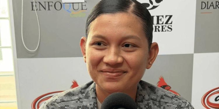 Jaileth Martínez, la primera mujer wayuu oficial de la Fuerza Aeroespacial Colombiana