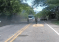 Restablecen el paso en la vía entre Palomino y Riohacha tras varias horas de bloqueo
