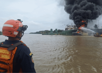 Explosión e incendio de una embarcación deja cuatro muertos en Cartagena