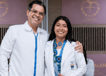 Belkis Lorena Gil marca un hito como primera médica del pueblo kogui en Colombia