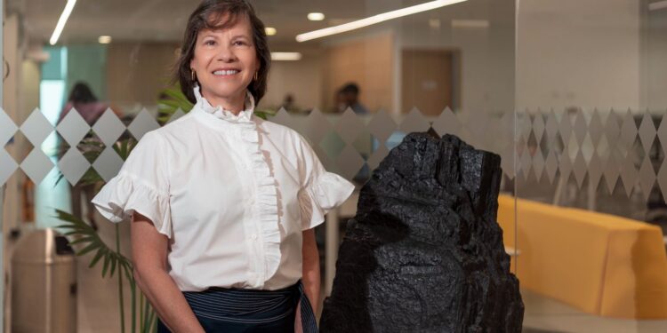 Cerrejón anuncia transición de liderazgo tras la salida de Claudia Bejarano
