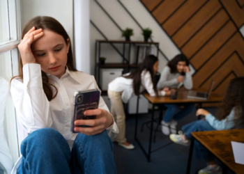 Fomo: la angustia de quedarse atrás