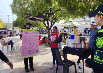 Policía adelanta jornada de prevención contra el hurto a comercios en Albania