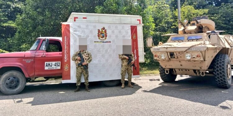 Ejército recupera 1.000 galones de combustible presuntamente hurtados por el ELN en zona rural del Cesar
