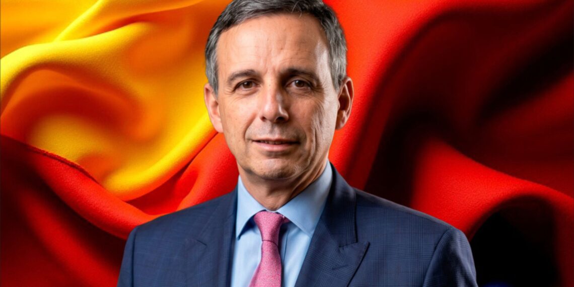 Abelardo de la Espriella anuncia a Miguel Gómez Martínez como próximo ministro de Hacienda