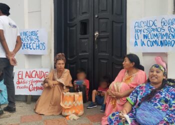 Comunidad indígena La Ceibita Macedonia mantiene toma pacífica de la Alcaldía de Riohacha