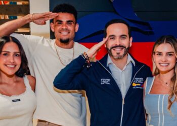Luis Díaz visitó al presidente electo Abelardo de la Espriella junto a su familia