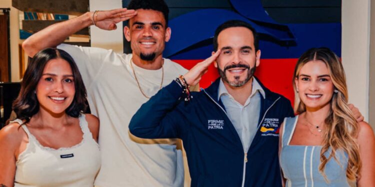 Luis Díaz visitó al presidente electo Abelardo de la Espriella junto a su familia