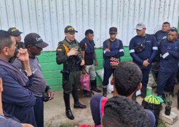 Policía fortalece acciones preventivas con productores bananeros en zona rural de Riohacha