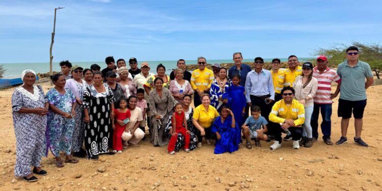 Cerrejón reafirma en la comunidad indígena wayuu de Kamusuchiwo’u su compromiso con los acuerdos comunitarios