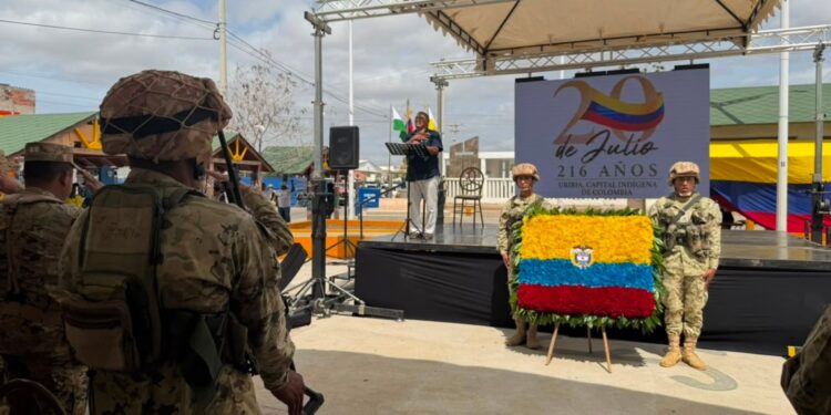 Ejército conmemoró el Día de la Independencia con izada del pabellón nacional en Uribia