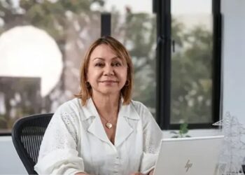 Gremios del sector energético piden estabilidad y soluciones financieras a la nueva ministra de Minas