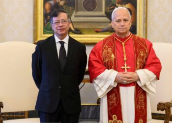 Petro y el Papa León XIV dialogan sobre seguridad, conflicto y desafíos globales