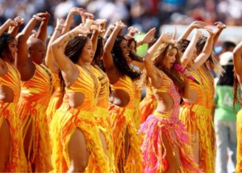 Shakira, Madonna, BTS y Coldplay brillaron en el primer show de medio tiempo de una final del Mundial