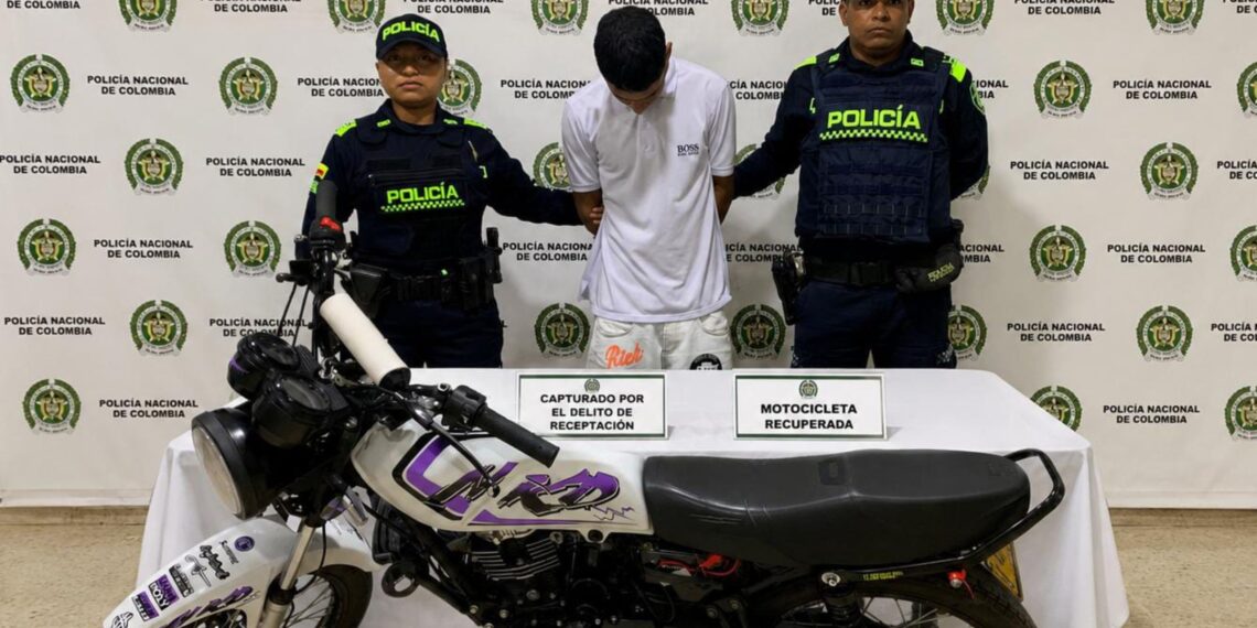 Capturan a un hombre en Villanueva y recuperan motocicleta con reporte de hurto